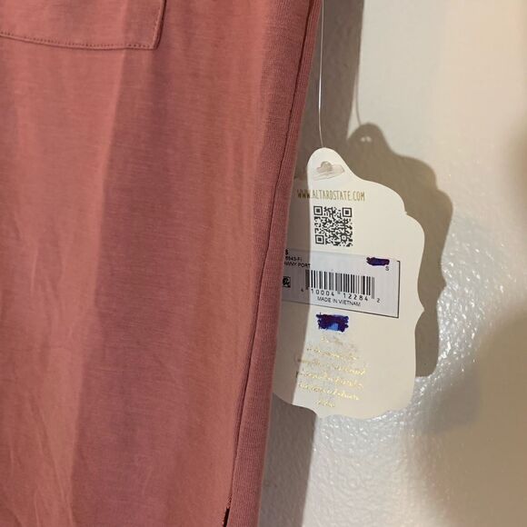 Altar’d State V-Neck Top color tawny port Side Slits Short Sleeves Sz Small NWT - Picture 3 of 7